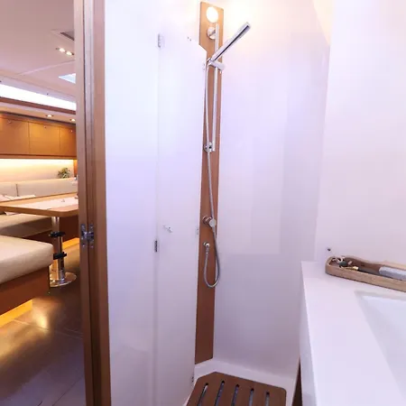 Dormire In Barca A Vela * Παλέρμο